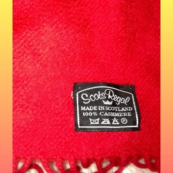 Vintage Scots Regal 100% Soft Cashmere Scarf in vibrant Red MSRP $160 - Picture 2 of 2